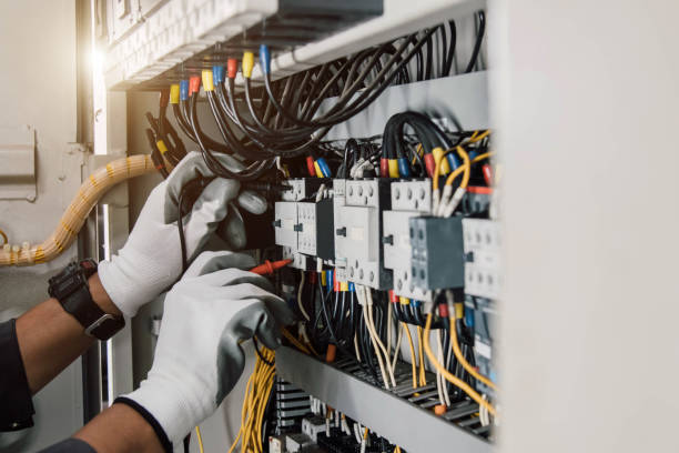 Best Affordable Emergency Electrician  in Hurlburt Field, FL